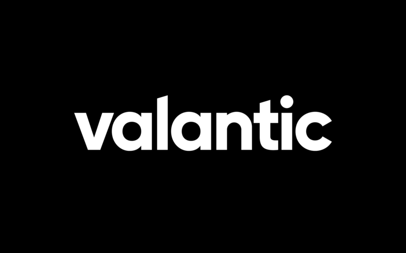 valantic Logo | Dark Background